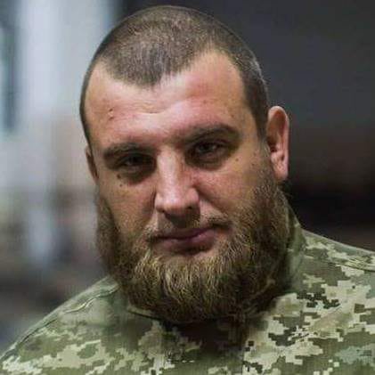 Борис Овчаров - житель Донецька. З початком війни відправився на фронт добровольцем