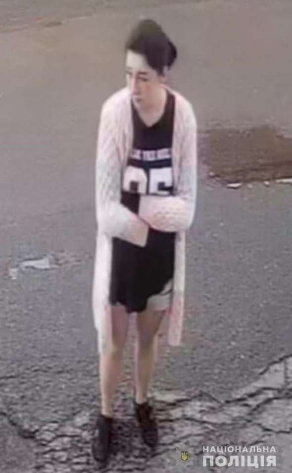 У Чернівецькій та сусідніх областях продовжують розшук 22-річної Анни Пілявської. Її 2-річного сина знайшли мертвим у валізі на околиці міста