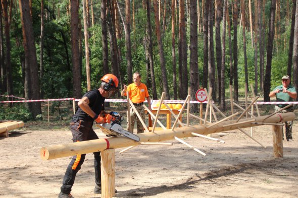У Полтавському районі провели ХХІ Полтавський обласний конкурс-змагання вальників лісу