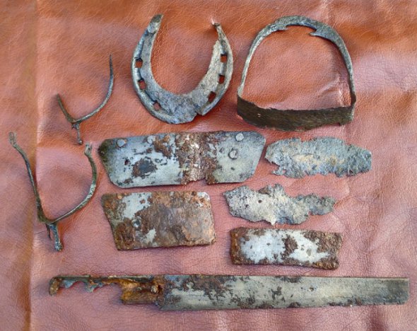 Знайшли обладунки вершника