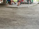 Підлітки напали на жінку, яка зробила їм зауваження
