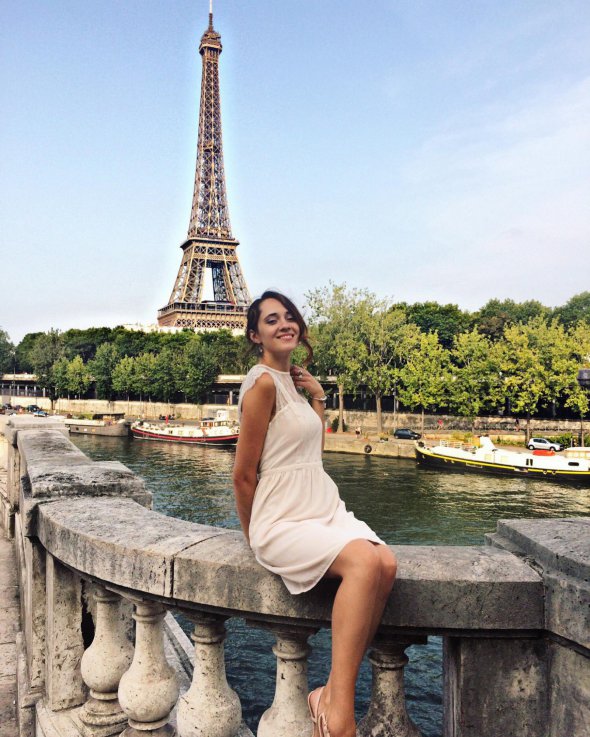 К Парижі ходять чутки, що багет збираються зробити офіційним символом Франції і світовою спадщиною загалом.