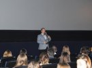 Богдан Тихолоз перед одним из показов ленты во Львове рассказал зрителям интересные факты и собственные наблюдения о повести "Захар Беркут"