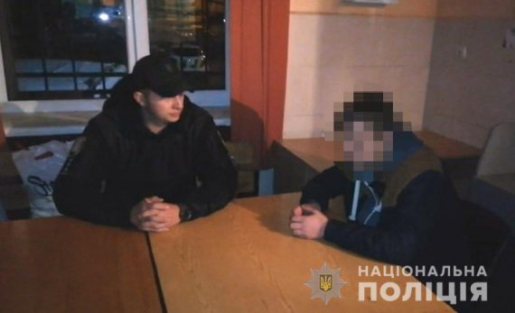 15-річного Кирила із Одеси затримали за підозрою у вбивстві на рік молодшої Дарини Дробот. Намагався зґвалтувати її, а потім побив і задушив