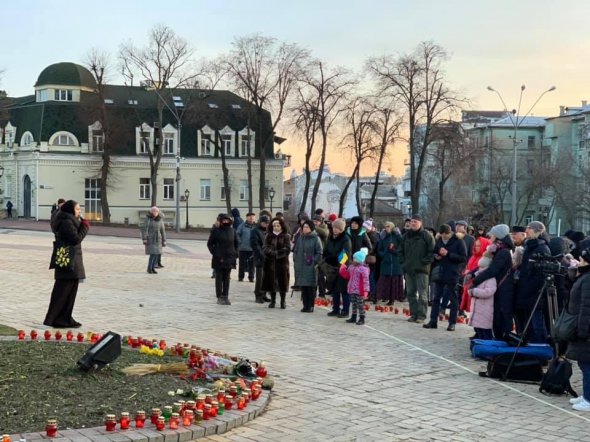 Депутати "Європейської солідарності" вшанували пам'ять жертв Голодомору. Фото: eurosolidarity.org