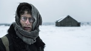 Англійський актор Джеймс Нортон у фільмі ”Ціна правди” грає валлійського журналіста Ґарета Джонса, який 1933 року приїхав у СРСР. Розслідував злочини сталінського режиму, зокрема штучний голод в Україні