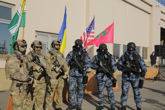 В Україні морська охорона функціонує на річці Дунай, в Чорному та Азовському морях