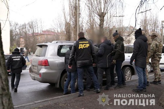 У Хмельницькому затримали банду рекетирів, яка вимагала 500 тис. грн неіснуючого боргу у підприємця