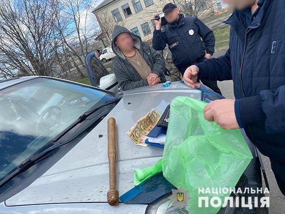 На Донеччині поліцейські попередили замовне вбивство 41-річного мешканця міста Лиман