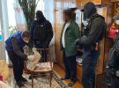 У Києві 28-річний житель Волинської області систематично ґвалтував 13-річного похресника і знімав відео для продажу