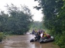 Руйнівна вода наробила лиха у Івано-Франківській, Чернівецькій, Львівській, Закарпатській та Тернопільській областях