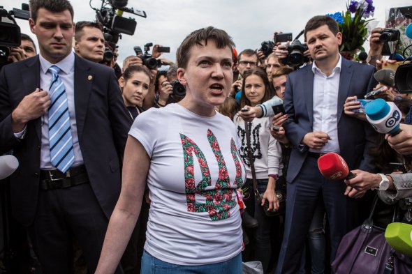 25 травня 2016 року громадянка України, член українського парламенту і член делегації України в ПАРЄ Надія Савченко повернулася в Україну після 709 днів російського полону