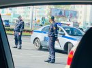 Протесты в Беларуси продолжаются 6-ю неделю. 20 сентября силовики стянули в Минск бронетехнику, здания окутаны колючей проволокой
