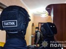 В Николаеве мать, дочь и зять вербовали девушек в проститутки и искали им клиентов через Интернет. Всем грозит до 7 лет тюрьмы