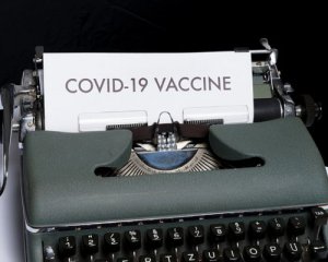 Учений припустив ефект вакцини від коронавірусу на роки