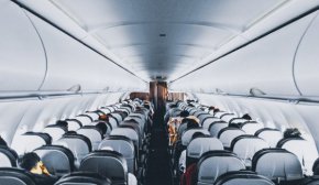 Бронювання авіаквитків зросли на 15%: де українці проводять січневий локдаун