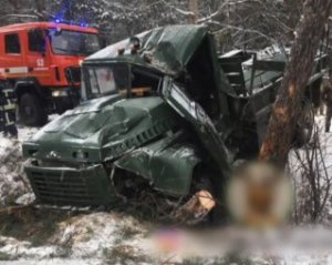 ДТП з військовими на Яворівському полігоні: що відомо про стан постраждалих
