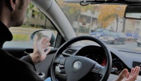 Назвали преимущества аренды авто в сравнении с услугами такси