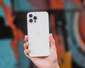 В Apple iPhone 12 визнали шкідливим для сердечників