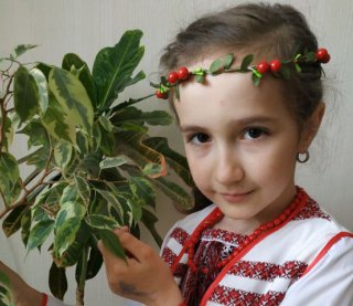 "От всего материнского сердца" - мать умоляет о помощи на лечение дочери