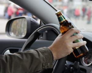 Драгер шокований: п'яний водій влаштував концерт