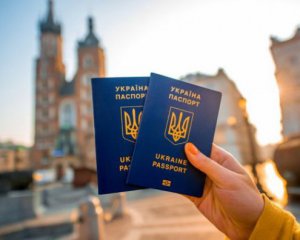 Підрахували кількість українців, які скористалися безвізом