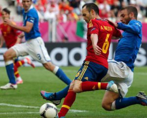 Італія - Іспанія - 0:0 (Перший тайм)
