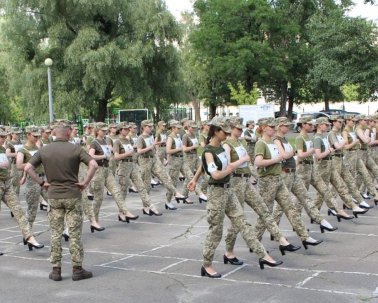 На параде женщины будут маршировать без оружия - Vimarsana News