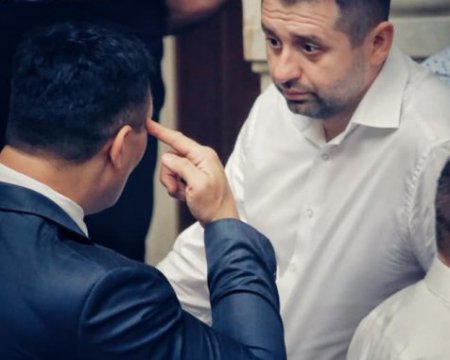 Арахамия сделал подарок противникам сближения Украины с НАТО - журналист - Vimarsana News