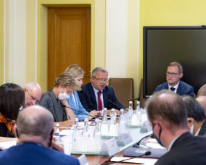 Судова реформа: посли G7 і ЄС приїхали в Офіс президента