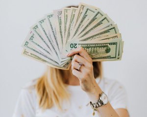 Спрогнозували курс долара до кінця тижня