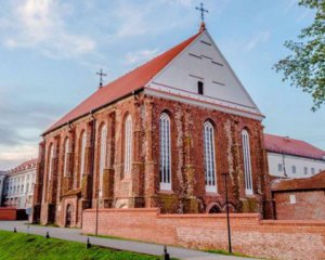 В литовской церкви будут править на украинском языке