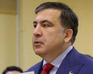 Саакашвили начал блевать кровью – Денисова