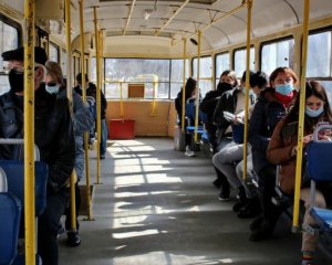У Києві заборонили громадський транспорт без опалення