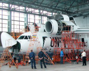 На Харьковском авиазаводе обещают возобновить производство самолетов после приватизации