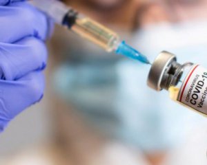 Moderna обіцяє нову вакцину проти штаму Omicron