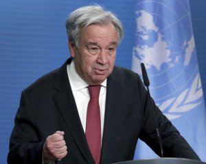 Генсек ООН назвав неефективними заборони через штам Omicron