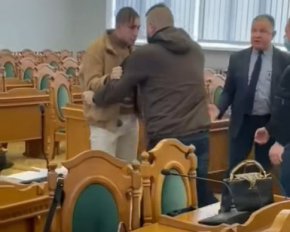 Каратист Горуна побився з колегою-депутатом