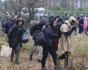 Мігранти прорвалися з Білорусі до Польщі, постраждала прикордонниця