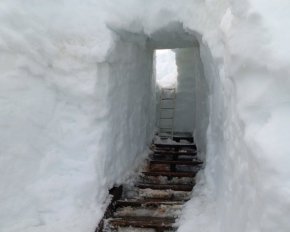 Рекордный снегопад: полярники откапывают станцию &quot;Академик Вернадский&quot;