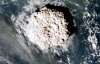 Виверження вулкана біля Тонги потопило частину території острова: є жертви