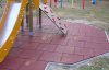Резиновое покрытие для детских площадок. Преимущества и недостатки