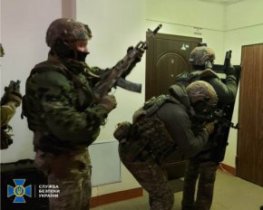 Готовили серию нападений: СБУ обезвредила банду, которую контролировали из России