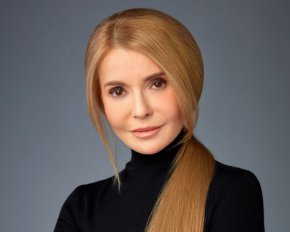 Тимошенко змінила імідж, Аваков показав тарілку, Порошенко прийшов під суд - тиждень політиків у фото