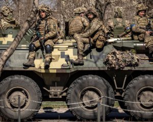 Українські воїни в Маріуполі відмовилися скласти зброю