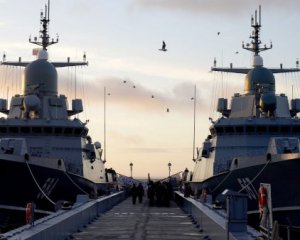 Россия оставила в Черном море на патрулировании два корабля, остальные - в Крыму