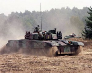 Не тільки Leopard: Польща передасть Україні свої основні танки Twardy