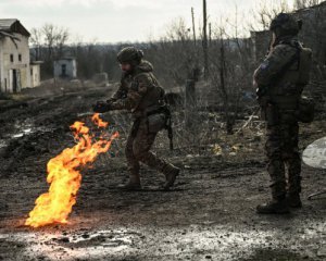 Головні новини дня: криваві бої на Донбасі та &quot;бавовна&quot; у Мелітополі