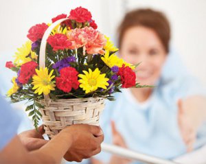Що символізують квіти і які букети не варто дарувати жінкам: поради флористів