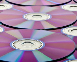 Що можна зробити зі старих компакт-дисків: топ-5 цікавих ідей